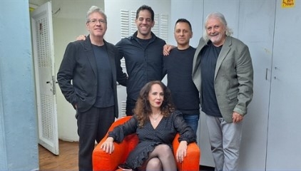 תמונת מופע: ב&period;זהב - מסע חובק עולם - יואל שתרוג